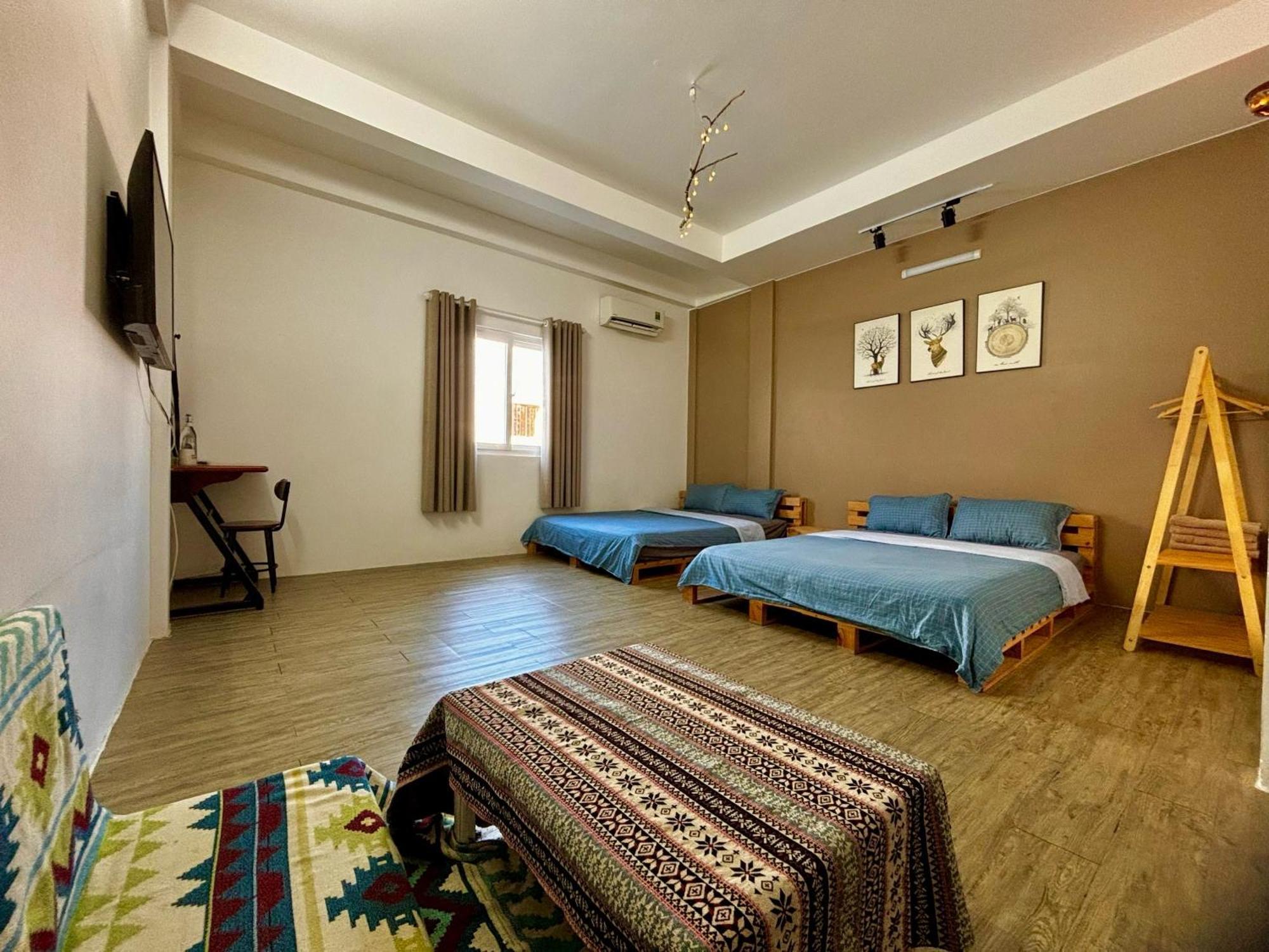 Stay Hostel - 300M From The Ferry 迪石 外观 照片